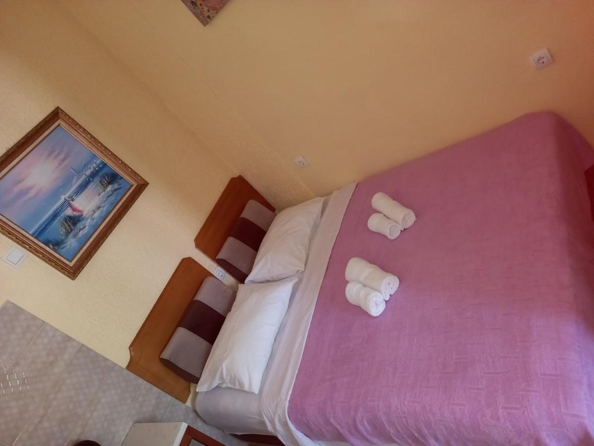 Apartment Deki Studio Kotor Eksteriør bilde
