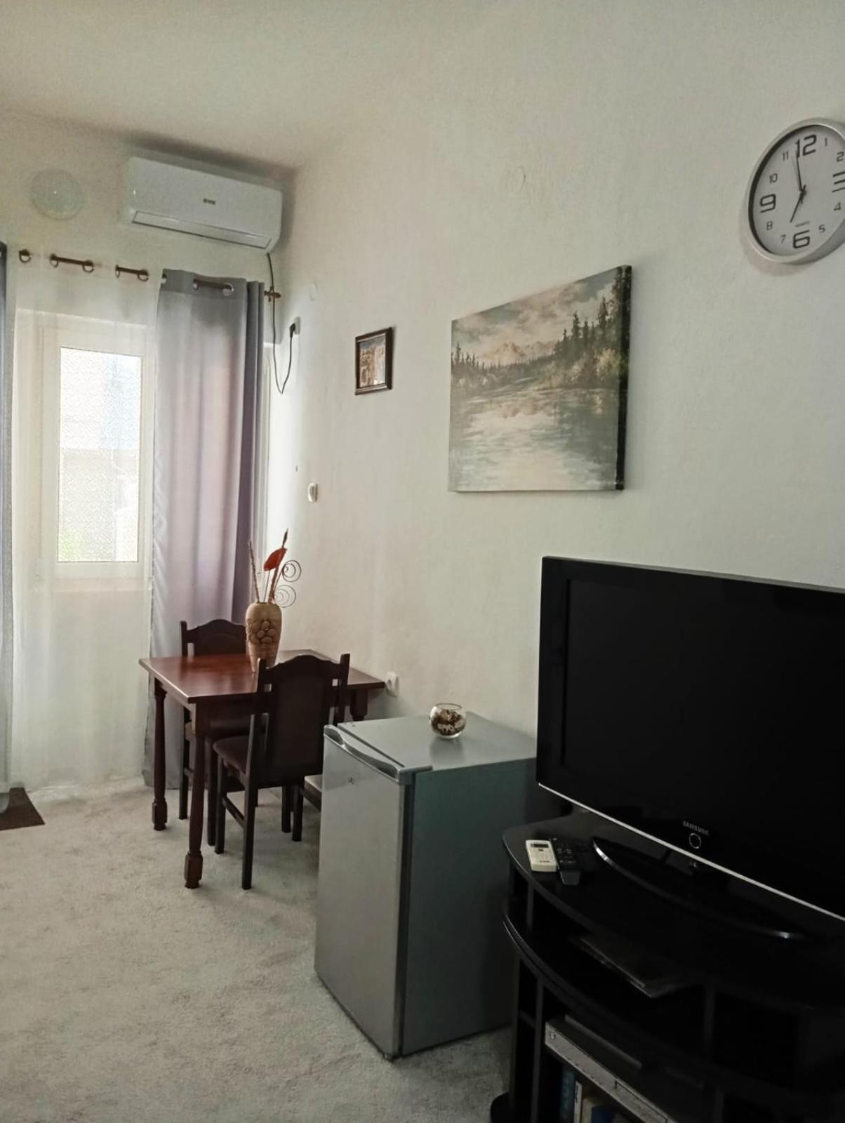 Apartment Deki Studio Kotor Eksteriør bilde