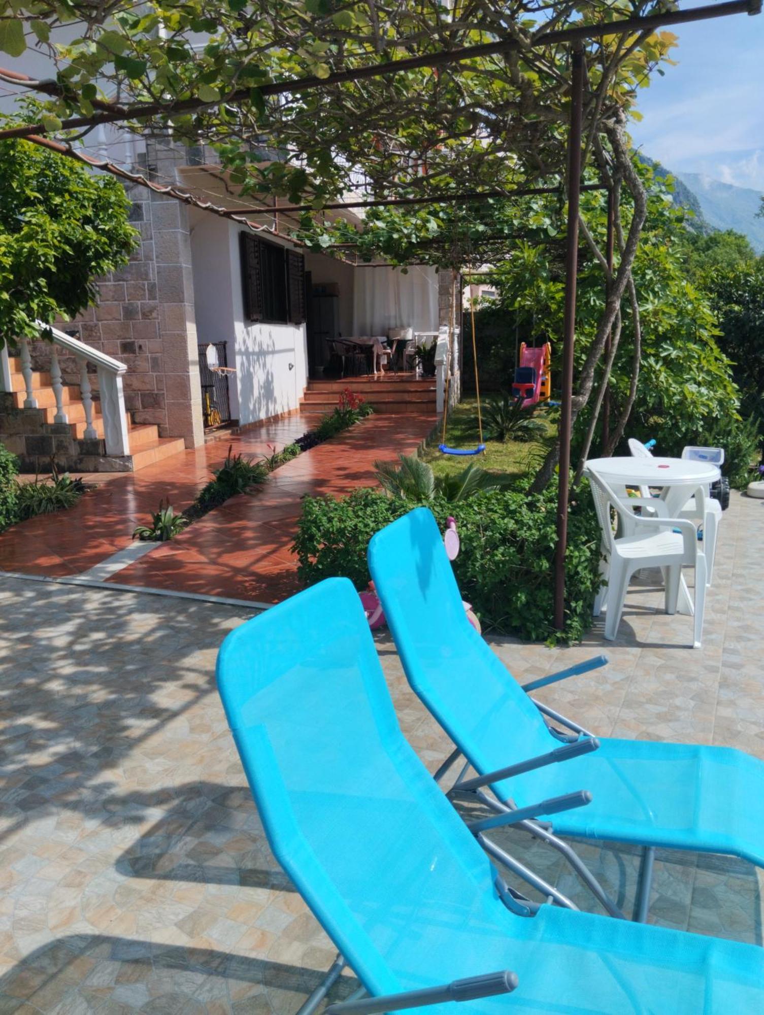 Apartment Deki Studio Kotor Eksteriør bilde