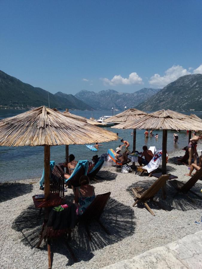 Apartment Deki Studio Kotor Eksteriør bilde